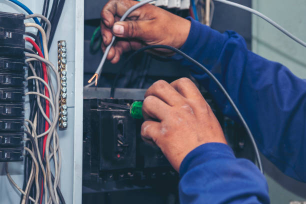 Best Local Electrician Companies  in Fayetteville, NC